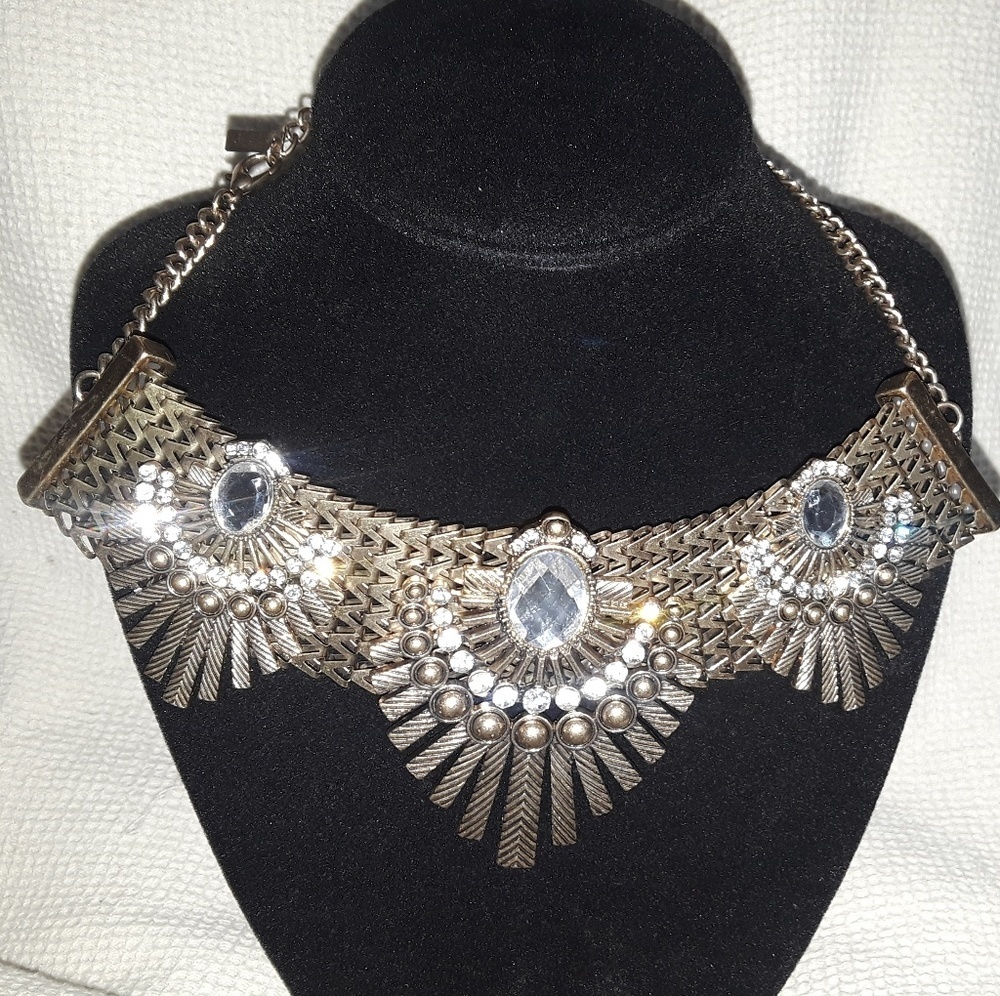 New Fabulous earrings and necklace designs set